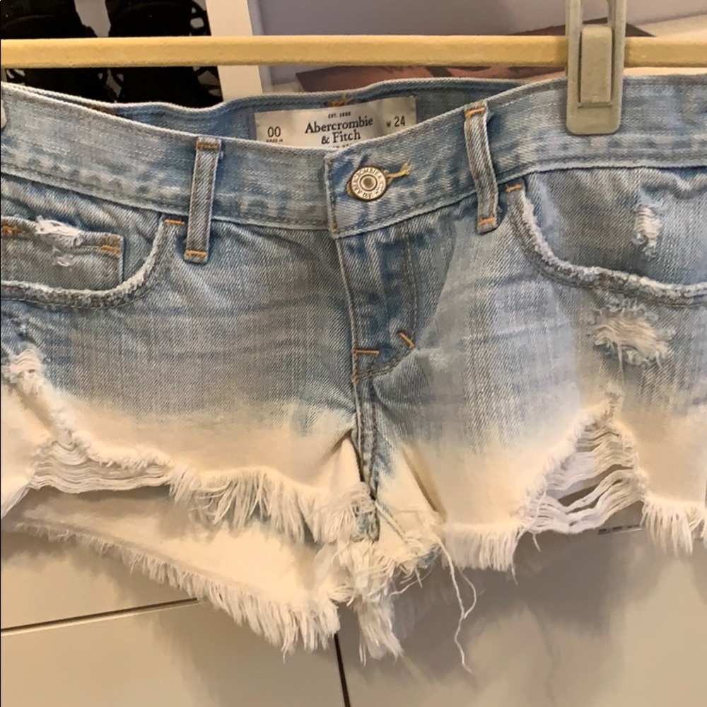 Two tone jean short